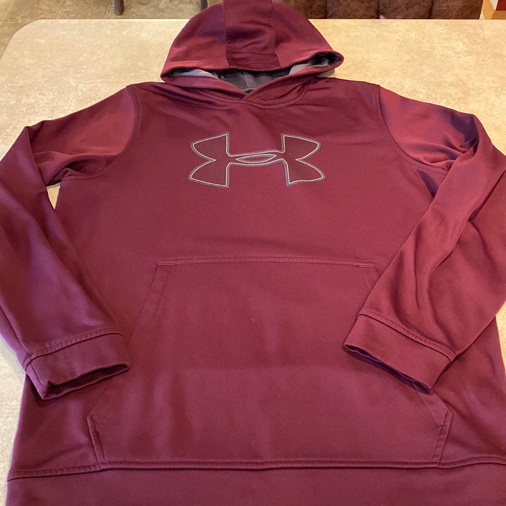 Womens Under Armour hoodie size medium